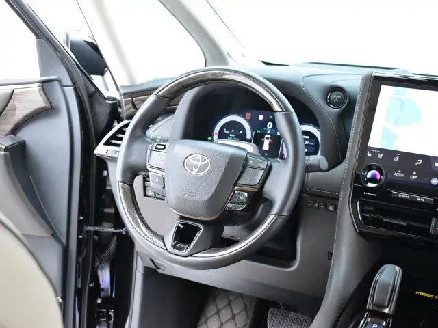 Toyota Alphard — Фото автомобиля 10