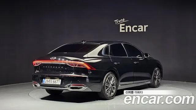 Hyundai Grandeur Новый Grandeur IG — Фото автомобиля 2