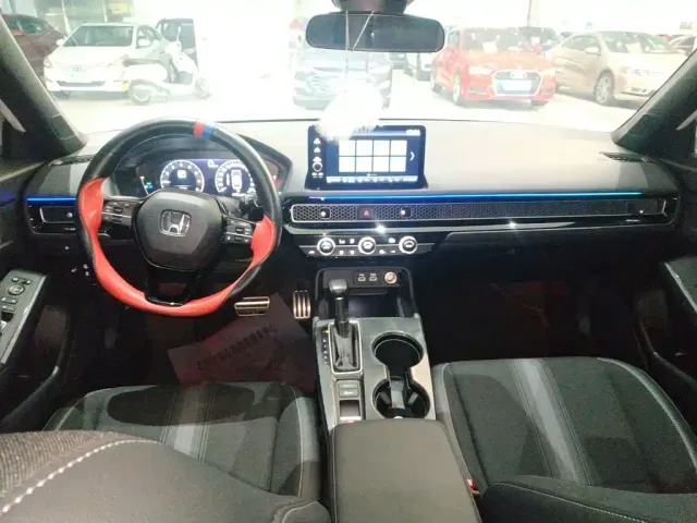 Honda Civic — Фото автомобиля 9
