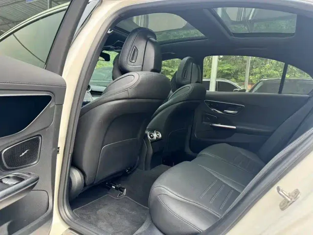 Mercedes-Benz C-Class — Фото автомобиля 8