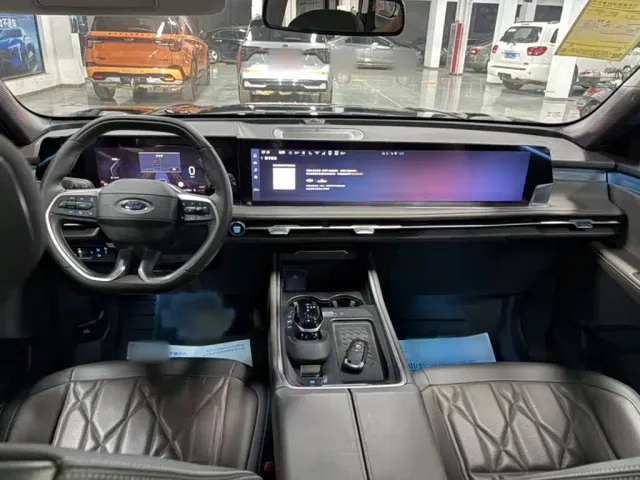 Ford Edge — Фото автомобиля 9