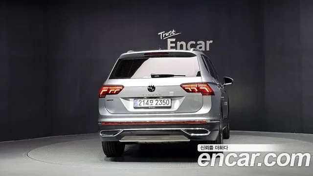 Volkswagen Tiguan — Фото автомобиля 4