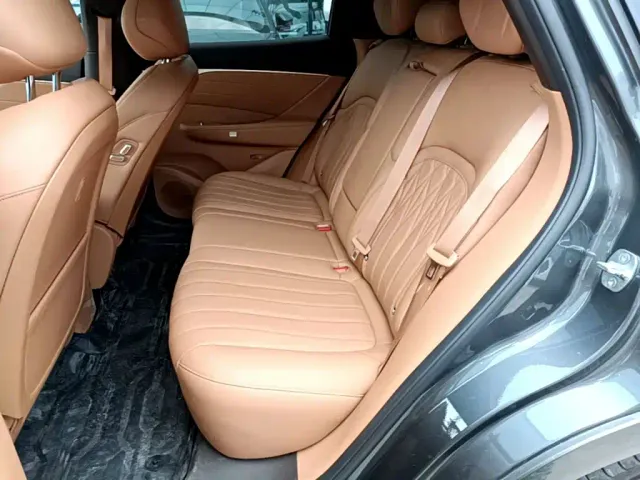Dongfeng Aeolus L8 — Фото автомобиля 16