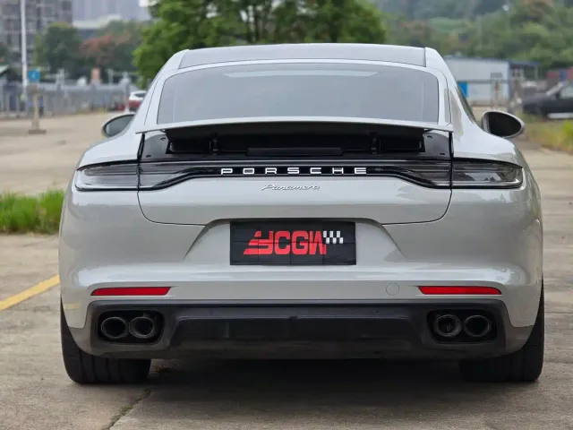 Porsche Panamera — Фото автомобиля 13