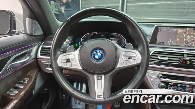 BMW 7 Series — Фото автомобиля 13