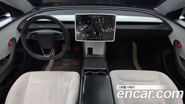 Tesla Model 3 — Фото автомобиля 7