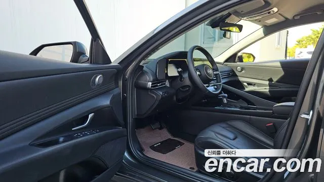 Hyundai Avante CN7 — Фото автомобиля 15