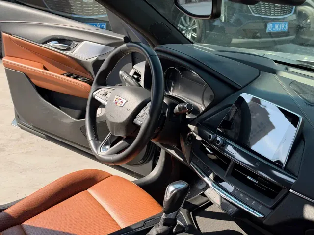Cadillac CT4 — Фото автомобиля 14