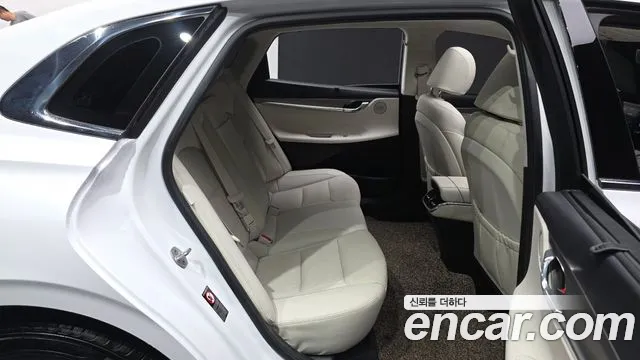 Hyundai Grandeur — Фото автомобиля 11