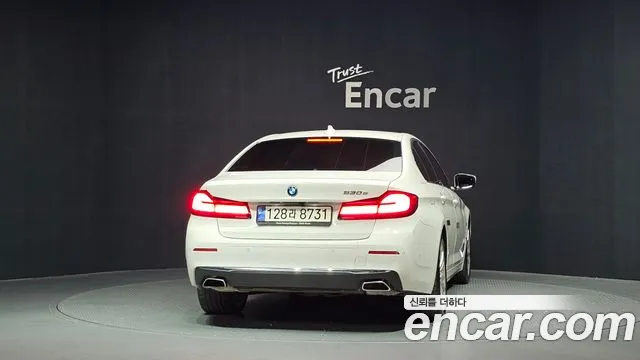 BMW 5-Series — Фото автомобиля 4