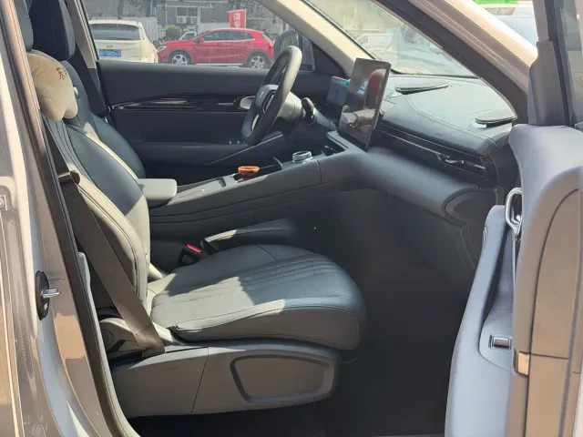 Geely Galaxy E5 — Фото автомобиля 7