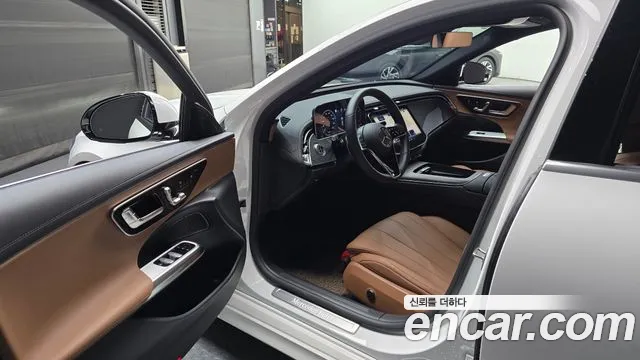 Mercedes-Benz E-Class W214 — Фото автомобиля 10