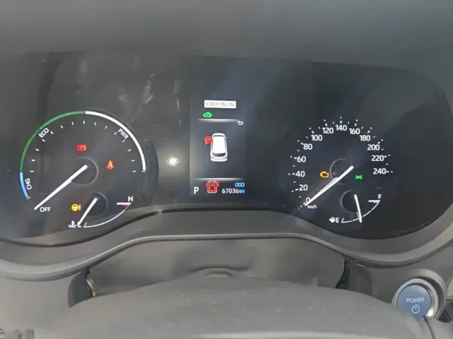 Toyota Granvia 2022 2.5L Hybrid Premium Edition — Фото автомобиля 11