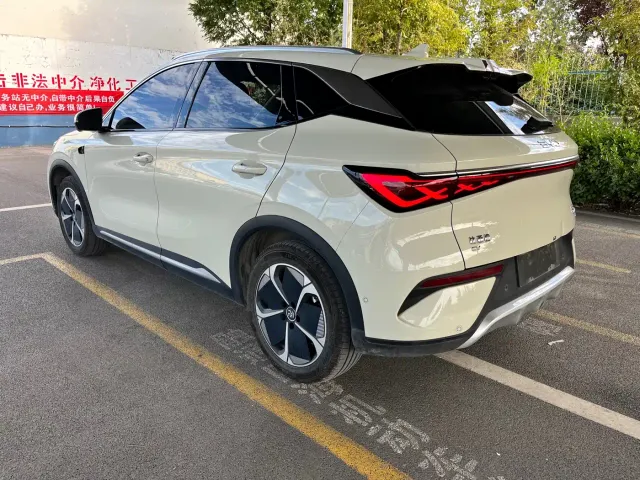 BYD Yuan PLUS — Фото автомобиля 15