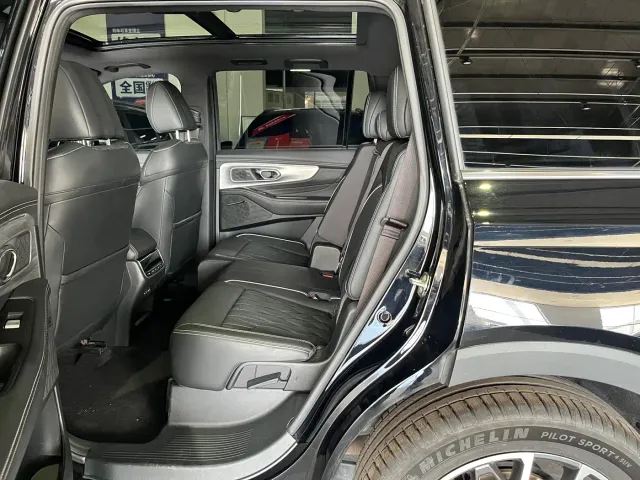 GAC Trumpchi GS8 — Фото автомобиля 7