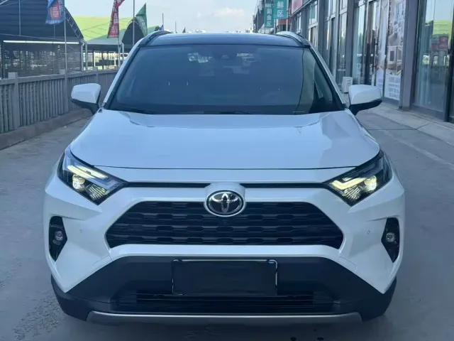 Toyota RAV4 — Фото автомобиля 2
