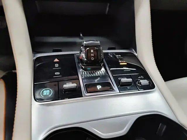 BYD Song PLUS — Фото автомобиля 13