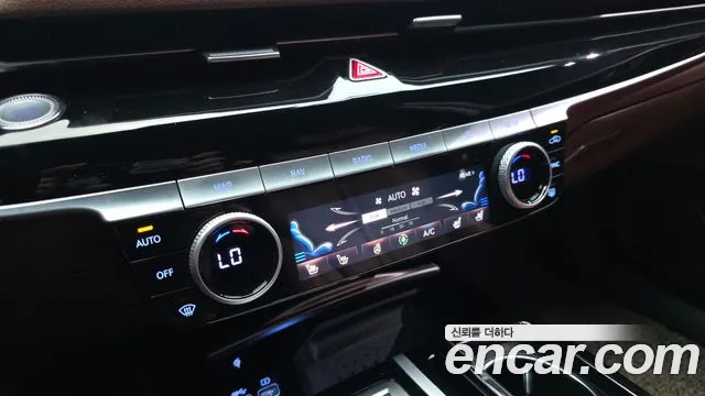 Genesis G80 RG3 — Фото автомобиля 16