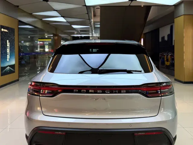 Porsche Macan — Фото автомобиля 18