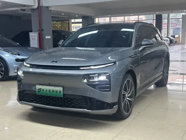 XPeng XPeng G9 2022 650 Launch Edition — Фото автомобиля 2