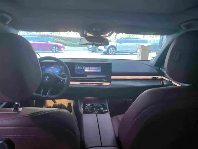 BMW 5 Series — Фото автомобиля 6