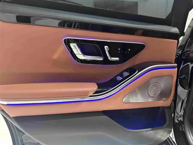 Mercedes-Benz S-Class — Фото автомобиля 11