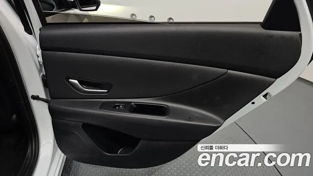 Hyundai AVANTE Avante (CN7) — Фото автомобиля 25