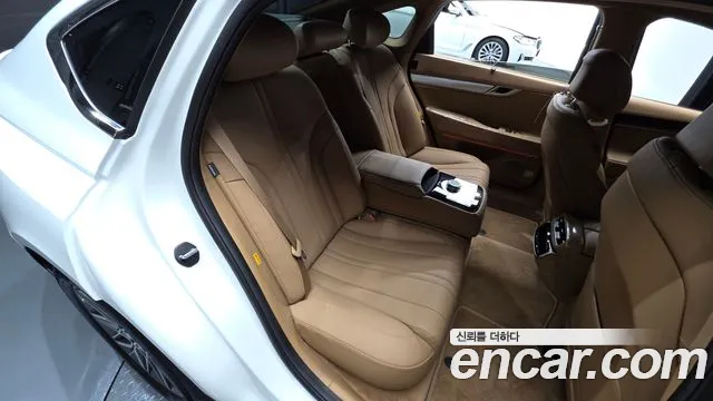 Genesis G80 Бензин 2.5 турбо 2WD — Фото автомобиля 24