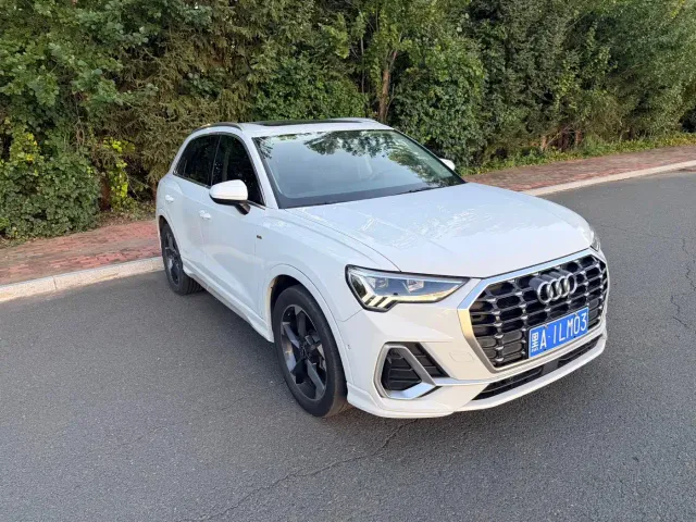 Audi Q3 — Фото автомобиля 3