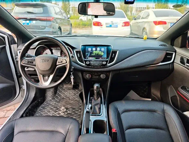 Chevrolet Monza — Фото автомобиля 9