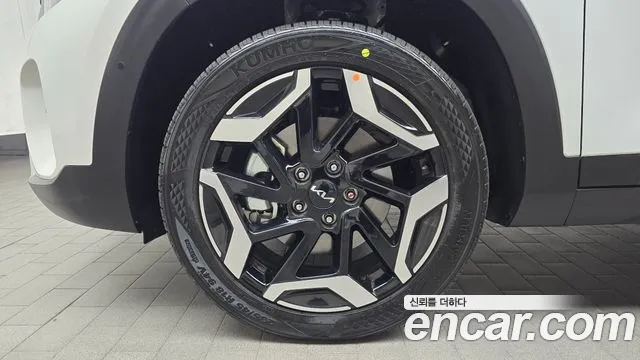 Kia Seltos Бензин 1.6 турбо 2WD — Фото автомобиля 5