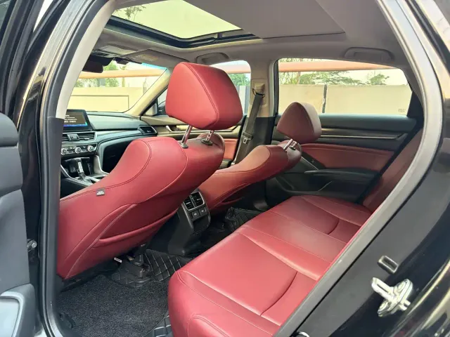 Honda Accord — Фото автомобиля 5