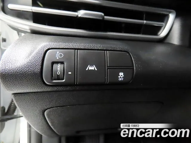 Hyundai AVANTE Avante (CN7) — Фото автомобиля 17