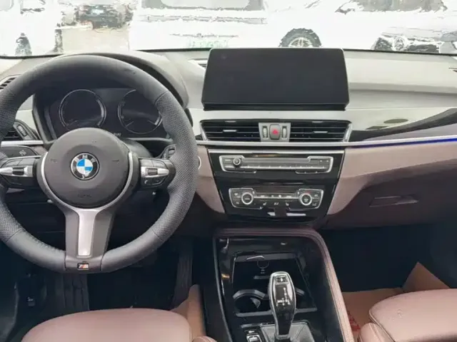 BMW X1 — Фото автомобиля 2