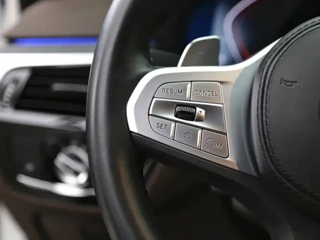BMW 5 Series — Фото автомобиля 17