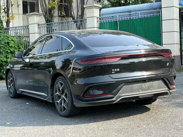 BYD Han — Фото автомобиля 9