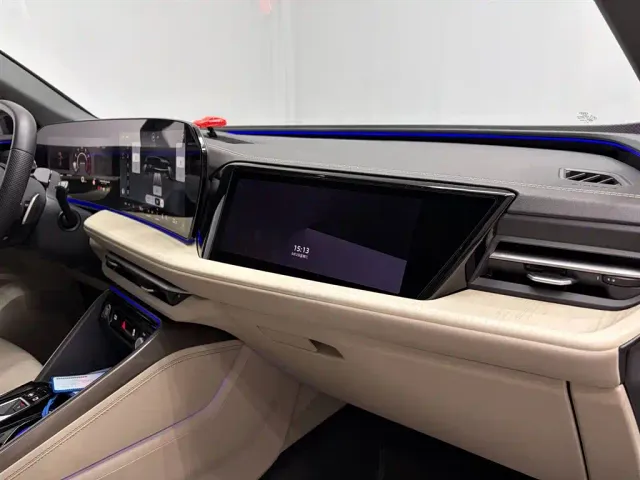 Audi Q5L — Фото автомобиля 12