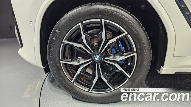 BMW X4 xDrive20i M Sport — Фото автомобиля 19