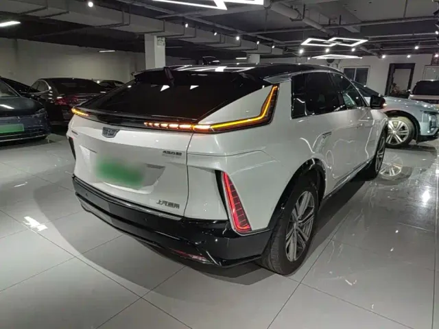 Cadillac Lyriq — Фото автомобиля 6