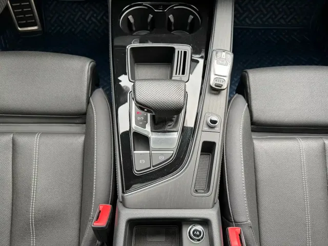Audi Audi A4L 2023 40 TFSI Luxury Sport — Фото автомобиля 19