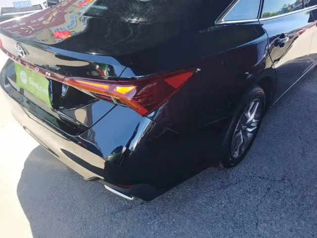 Toyota Avalon — Фото автомобиля 7