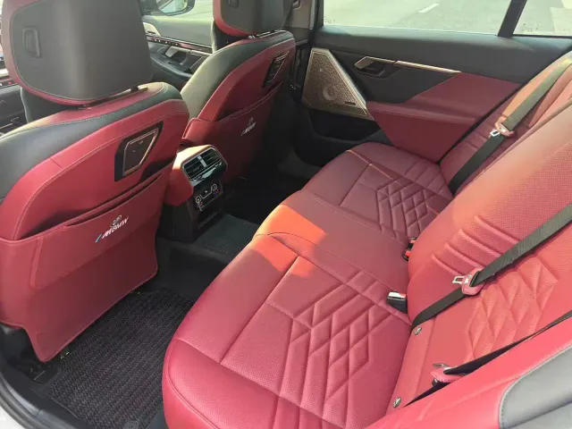 BMW 5 Series — Фото автомобиля 30