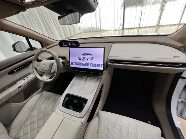 GAC Hyptec HT — Фото автомобиля 21