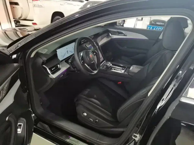 Hongqi H5 PHEV — Фото автомобиля 14