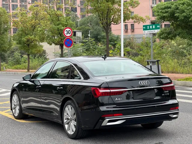 Audi A6L — Фото автомобиля 7