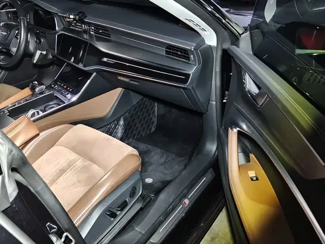 Audi A7L — Фото автомобиля 7