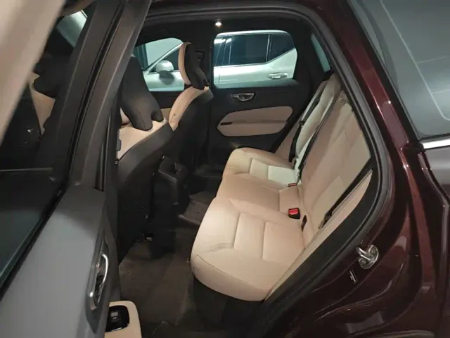 Volvo XC60 — Фото автомобиля 16