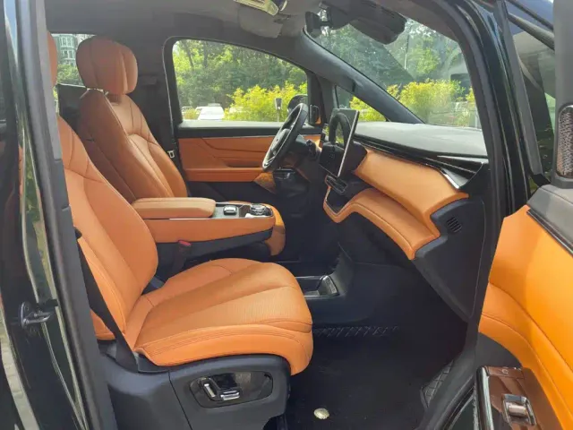 Geely Yizhen L380 — Фото автомобиля 22