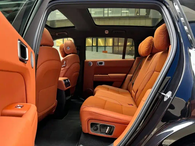Li Auto L7 — Фото автомобиля 10
