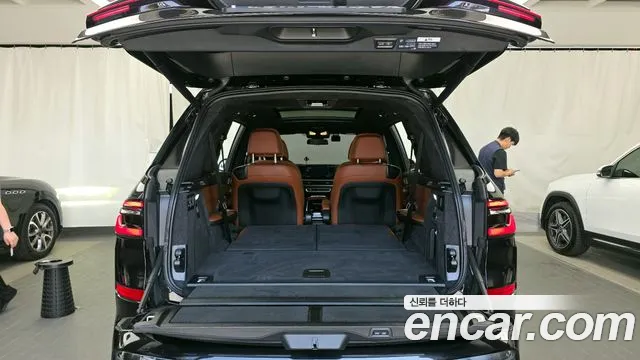 BMW X7 — Фото автомобиля 20